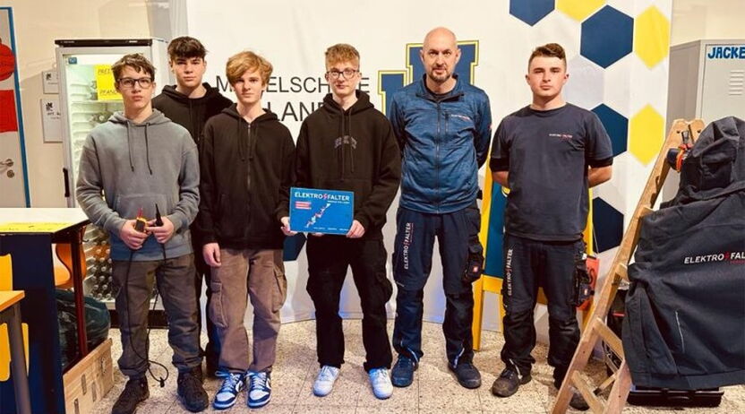 Bühnenbeleuchtung, LED - Schienen in Aula